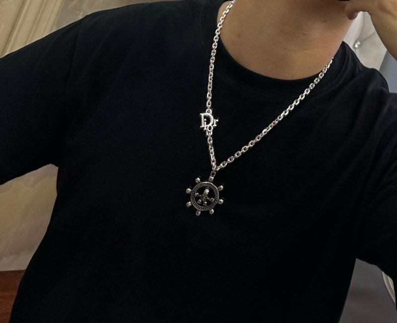 chr1st1an D10r necklaces